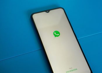whatsapp-debuts-broadcasting-'channels'-–-news24