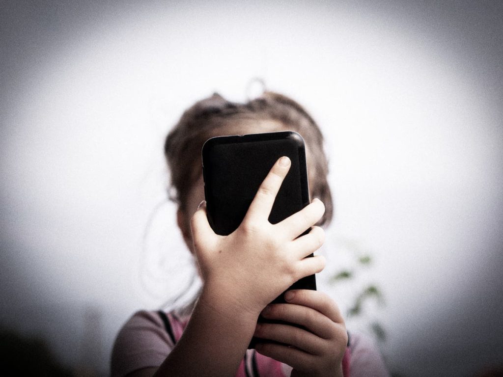 fights,-stabbings,-child-sex-acts-–-the-brutal-footage-young-people-are-viewing-on-snapchat