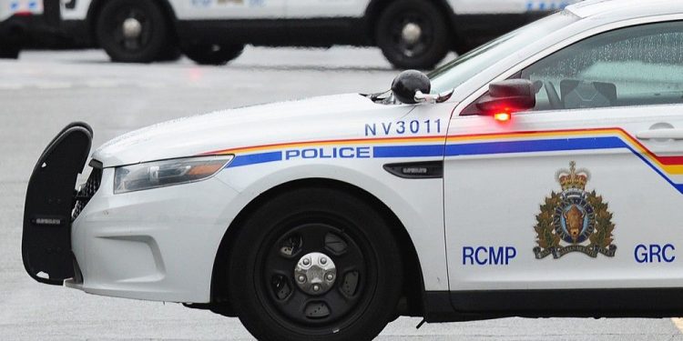 rcmp-rescues-swimmers-in-creston's-goat-river-who-were-swept-away-|-vancouver-sun