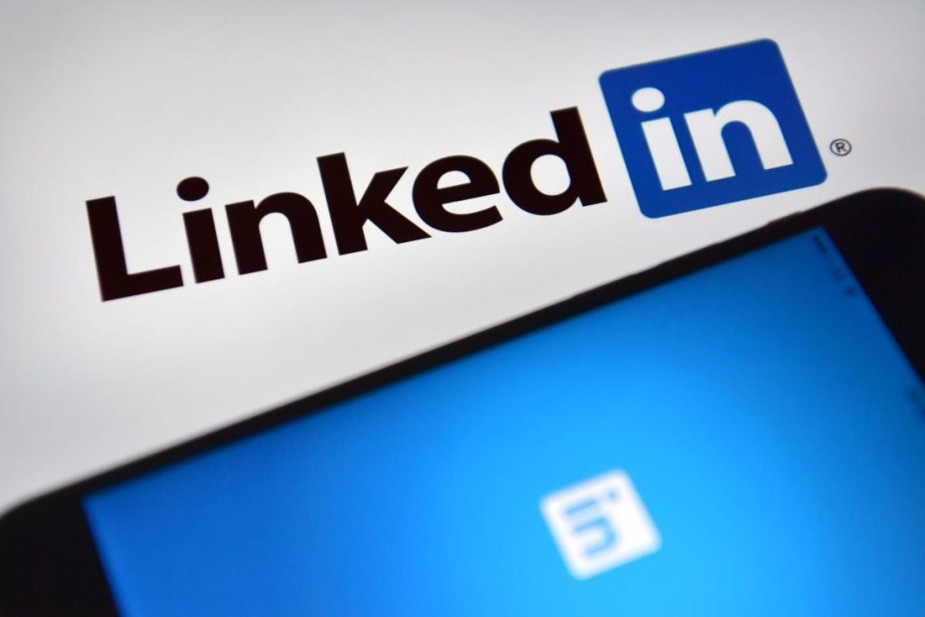 linkedin-bets-on-skills-over-degrees-as-future-labor-market-currency-–-yahoo-finance