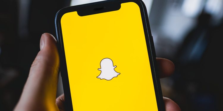 how-to-send-a-snap-with-the-cartoon-face-lens?-–-candid.technology