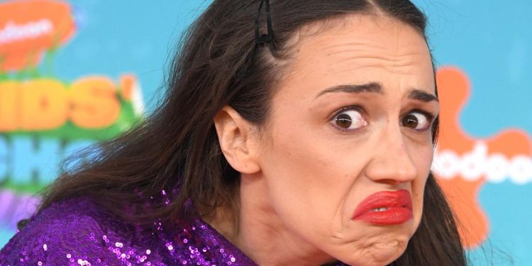 what-happened-to-colleen-ballinger?-youtube-controversy,-explained-–-yahoo
