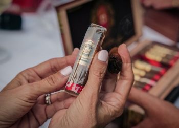 arturo-fuente-don-carlos-eye-of-the-bull-|-cigar-journal