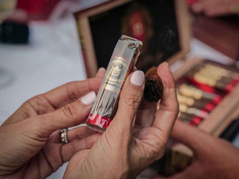 arturo-fuente-don-carlos-eye-of-the-bull-|-cigar-journal