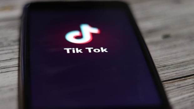 how-tiktok-and-instagram-are-influencing-the-alberta-real-estate-market-|-cbc-news