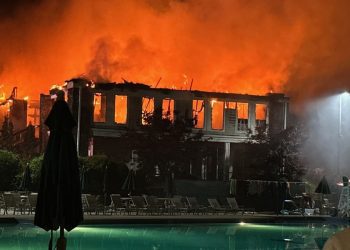 large-fire-destroys-clubhouse-in-upscale-hampton-cove-community-–-waff-48
