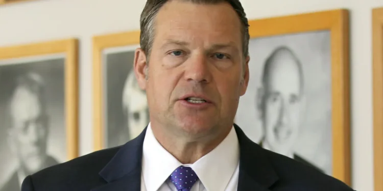 kansas'-attorney-general-is-moving-to-block-trans-people-from-changing-their-birth-certificates