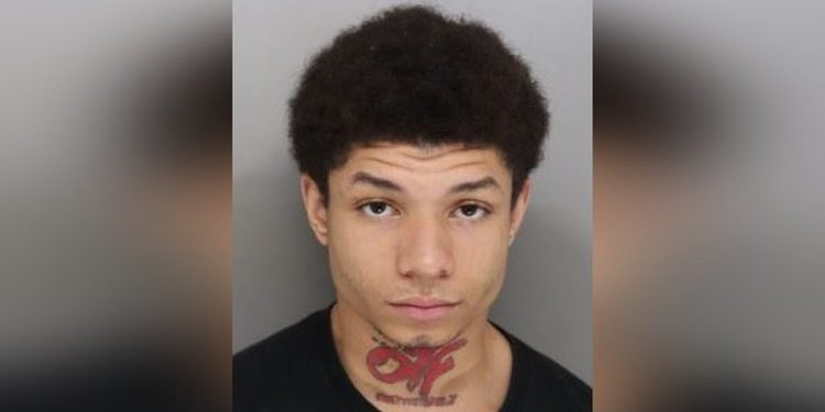 teenager-accused-of-posting-sexual-snapchat-videos-without-victim's-consent,-court-documents-say