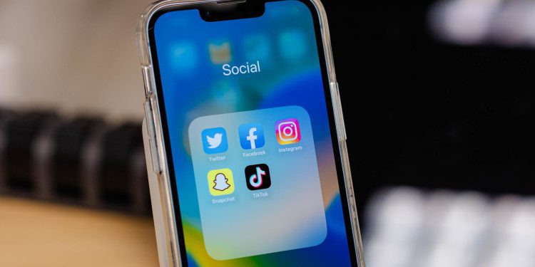 how-to-know-if-someone-blocked-you-on-snapchat-–-how-to-geek
