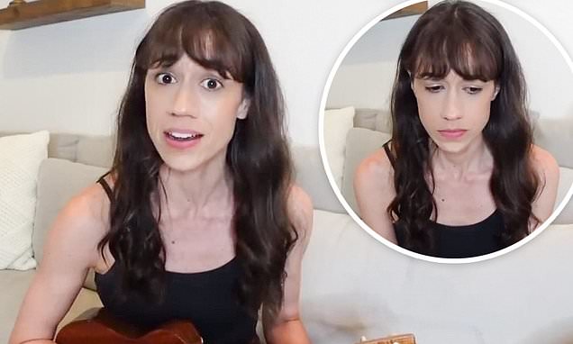 miranda-sings-fans-are-'beyond-disgusted'-with-youtube-star-colleen-ballinger's-apology-video