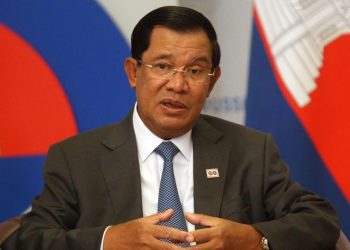 oversight-board-wants-to-ban-cambodia's-prime-minister-from-facebook-and-instagram