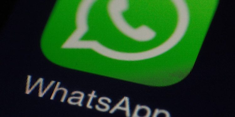 whatsapp-introduces-qr-code-based-chat-history-transfer-for-easy-phone-switches