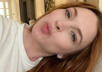 pregnant-lindsay-lohan-celebrates-37th-birthday-with-instagram-selfie-–-people