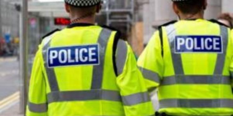 humberside-police-officers-dismissed-over-whatsapp-messages-|-york-press