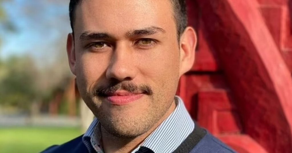 posh-boarding-school-teacher-performed-sex-acts-on-student-he-groomed-on-snapchat