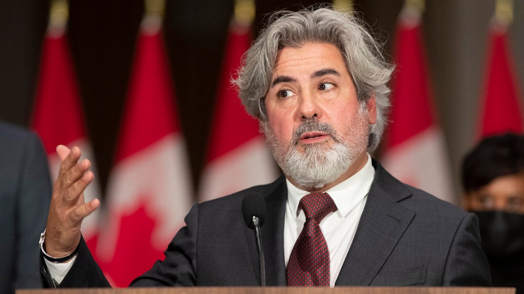 after-facebook-blocks-news,-canada-fires-back-by-halting-advertising-buys