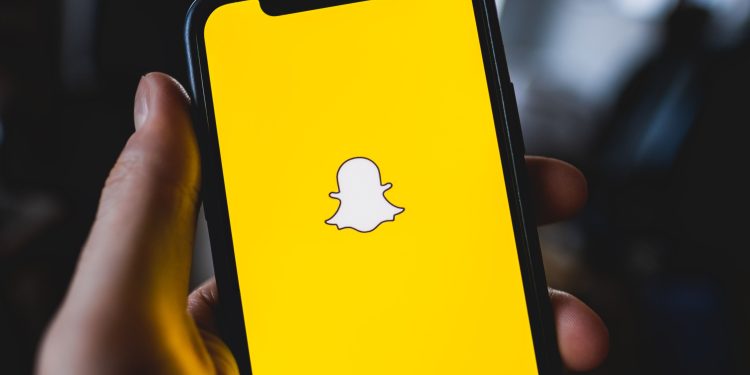 teacher-contacted-six-former-pupils-aged-13-14-on-snapchat,-described-one-as-a-'little-ride-…