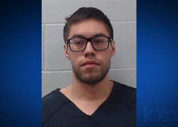registered-sex-offender-accused-of-finding-10-year-old-victim-on-snapchat,-arrested-in-hays-county