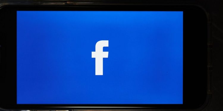 alabama-mayor-in-facebook-blocking-case-wins-immunity-from-suit