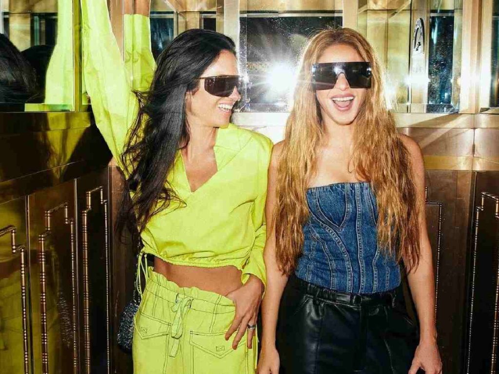 watch:-shakira-and-her-friend-sing-'copa-vacia'-using-a-snapchat-filter-before-her-visit-to-…