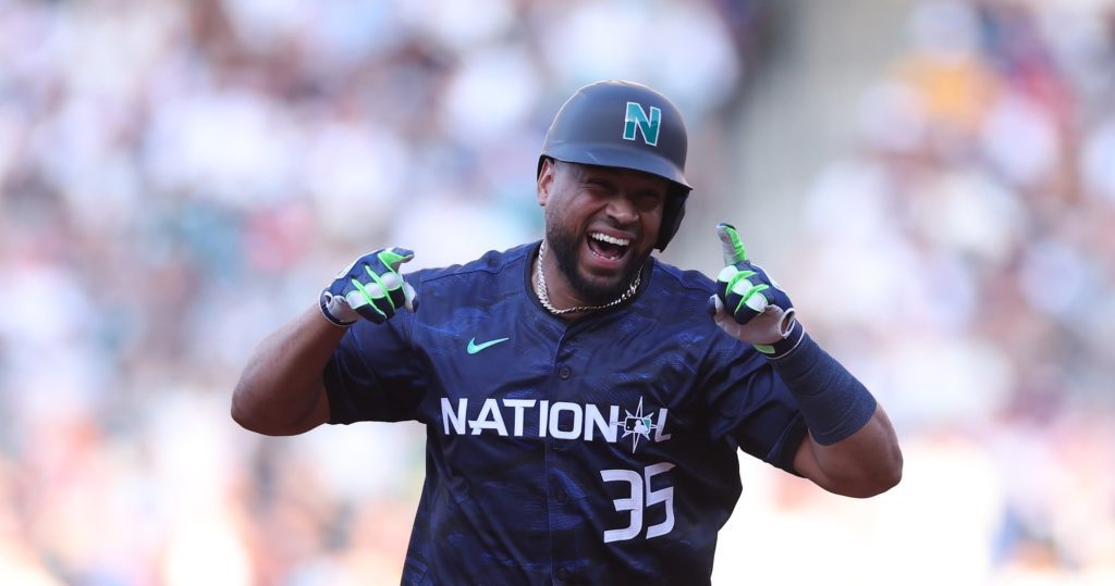 elias-diaz's-game-winning-hr-shocks-twitter-as-nl-rallies-past-al-in-2023-mlb-asg