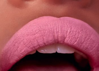 dr-tijion-esho-talks-skincare,-snapchat-dysmorphia-and-new-cosmetic-procedures