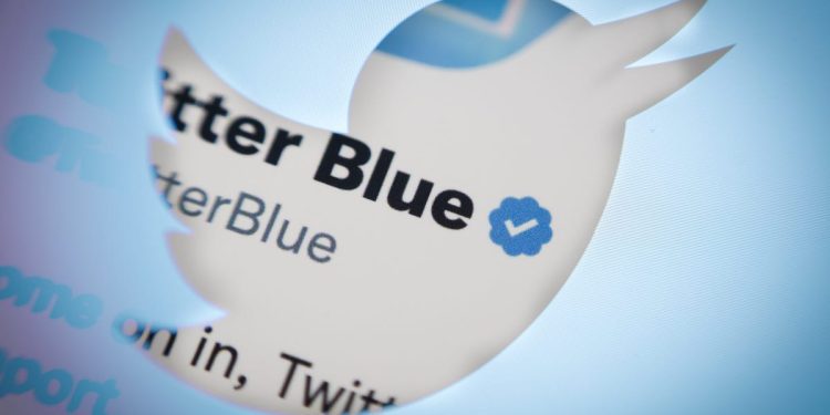 is-twitter-pay-to-play-now?-early-results-of-my-blue-checkmark-experiment-are-in-|-zdnet