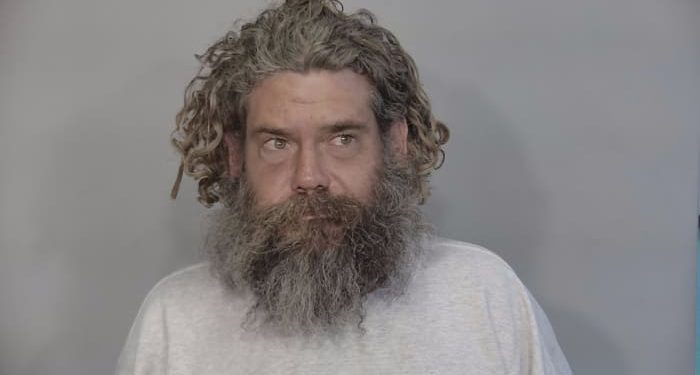 police:-man-strips-naked,-tries-to-get-'frightened'-girls-to-swim-with-him-at-key-west-beach