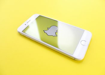 snapchat:-what-does-“istg”-mean?-–-digital-overload