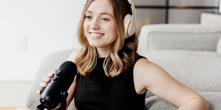 32-year-old-tech-worker-posted-salaries-of-all-her-jobs-on-linkedin-–-cnbc