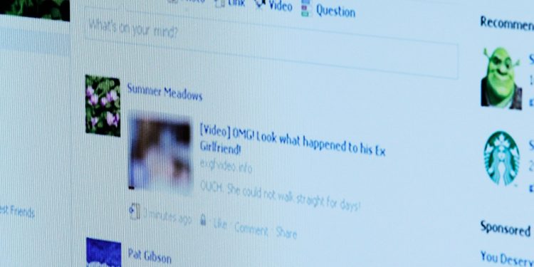new-facebook-scam-warning-|-wavy.com