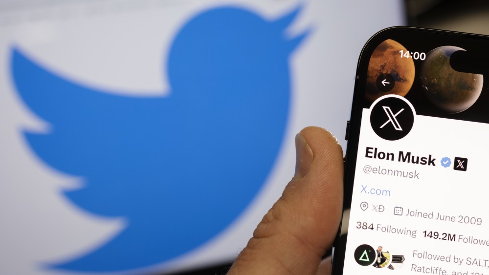 rip-twitter:-rebranding-as-x-is-off-to-confusing,-haphazard-start-–-variety