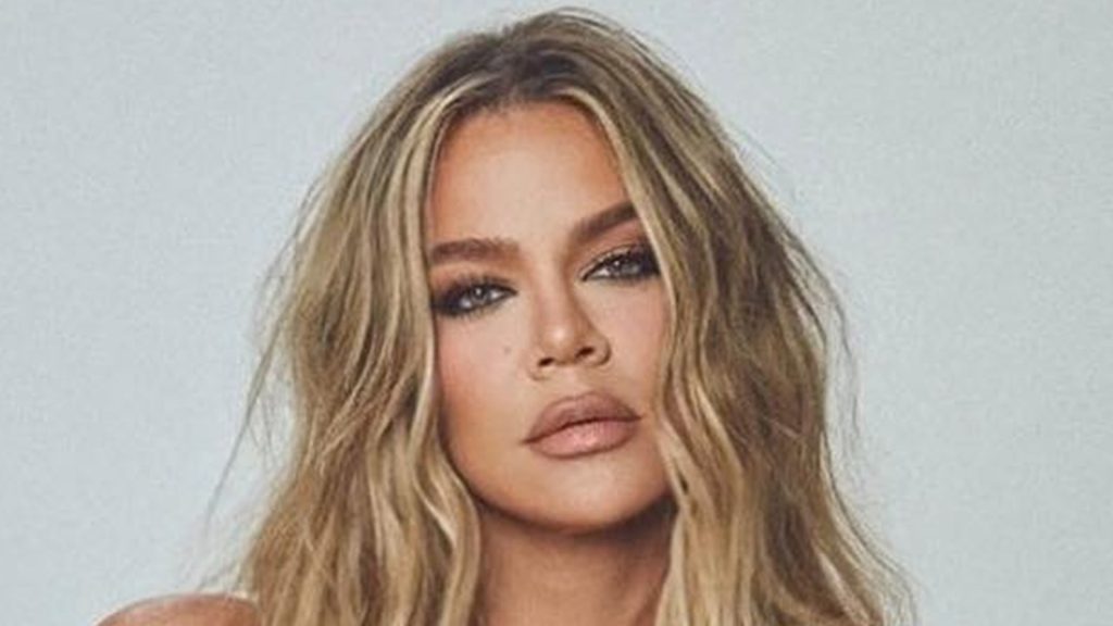 khloe-kardashian-shows-off-sprawling-backyard-including-rose-garden,-water-fountain-and-…