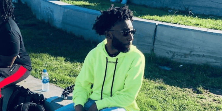 “this-ni**a-can't-be-a-real-human-being”-twitch-streamer-annoying-drinks-rat-poison-during-…