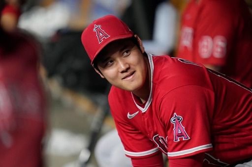 the-angels-said-they-won't-trade-shohei-ohtani,-and-he-celebrated-by-throwing-a-1-hitter