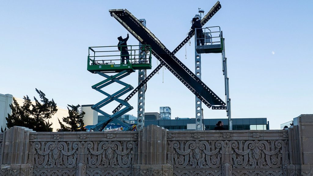 'x'-logo-installed-on-twitter-building-prompts-permit-complaint-from-san-francisco