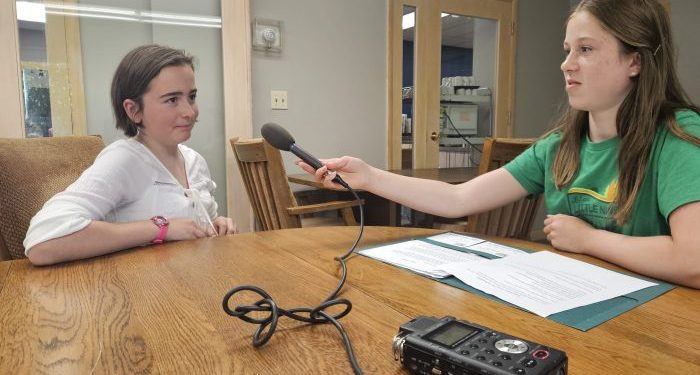 ezme-mundell-interviews-the-hub-youth-volunteer-everlee-schueller-–-wtip