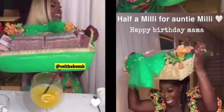 gh-snapchat-influencer-dulcie-boateng-gifts-her-mother-ghc-500k-on-her-birthday-–-ghpage