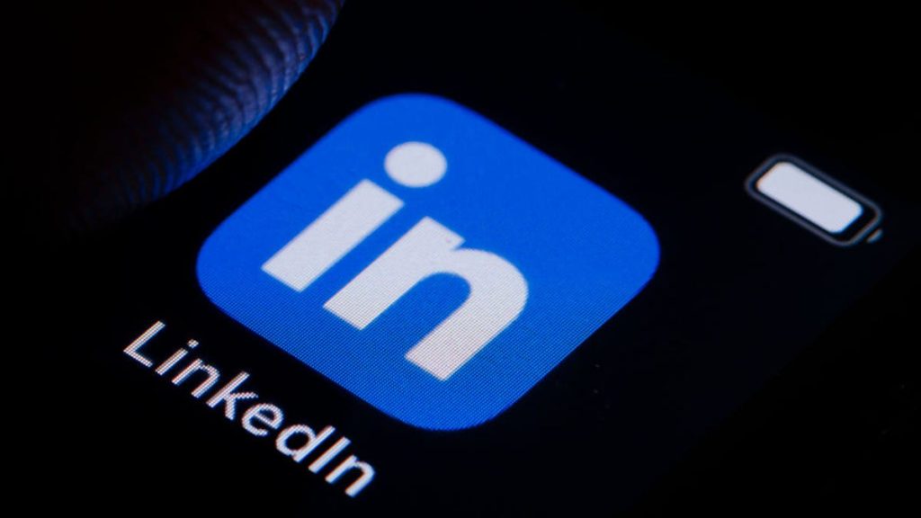 linkedin-is-testing-microsoft's-ai-art-generator-to-design-your-posts.-here's-how-it-works