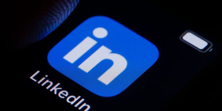 linkedin-is-testing-microsoft's-ai-art-generator-to-design-your-posts.-here's-how-it-works