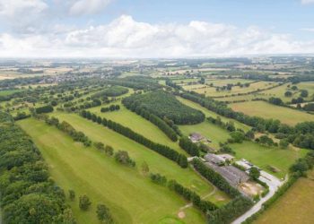 beautiful-four-bedroom-bungalow-for-sale-that-comes-with-an-18-hole-golf-course-and-clubhouse