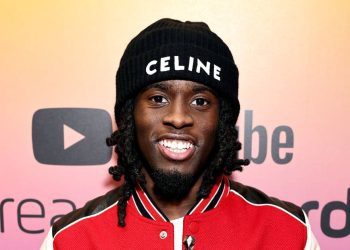 union-square-chaos-in-twitch-web-celeb-kai-cenat-nyc-giveaway-–-new-york-daily-news