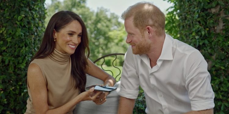 harry-and-meghan-make-rare-appearance-amid-split-rumours:-'glowing'-–-yahoo-lifestyle