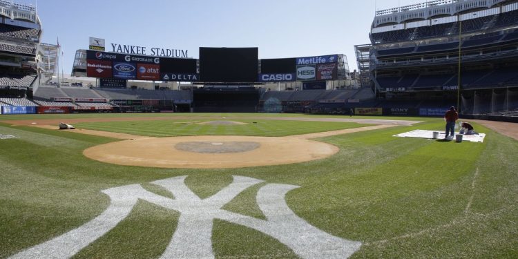 yankees'-drunken-pitcher-went-berserk-while-trashing-clubhouse-–-nj.com