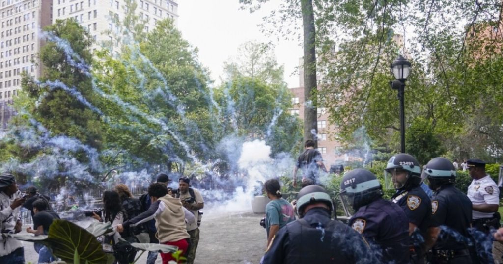 giveaway-gone-wrong:-twitch-celeb-charged-for-inciting-riot-in-nyc-–-10news.com