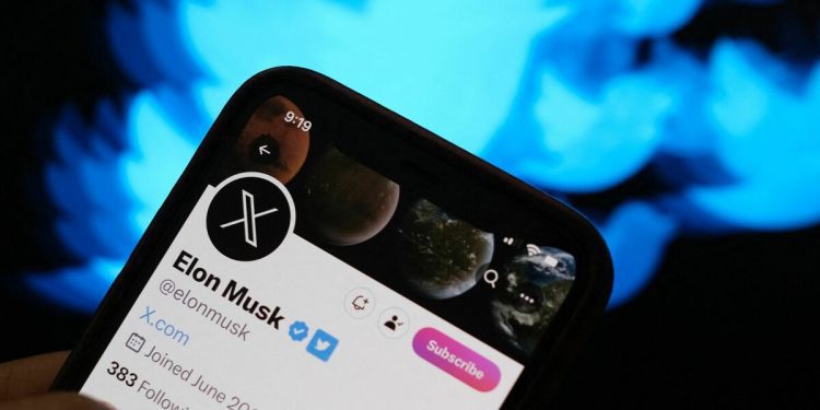 musk-vows-to-pay-legal-costs-for-users-who-get-in-trouble-at-work-for-their-tweets