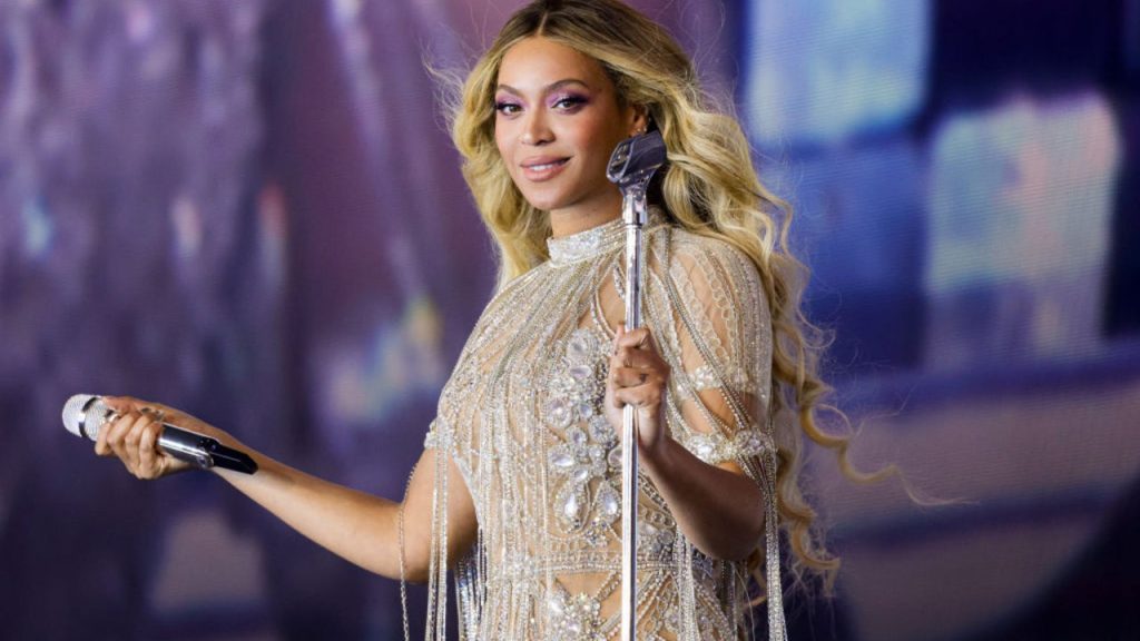 beyonce-pays-$100k-to-extend-metro-hours-in-washington-dc.-after-severe-weather-…