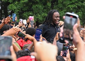 influencer-kai-cenat-announced-a-giveaway-in-new-york.-chaos-ensued-–-npr