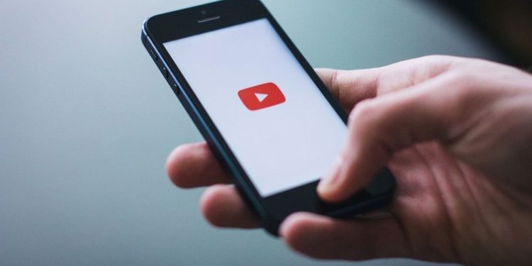 government-bans-8-big-youtube-channels-for-spreading-fake-news;-check-the-list