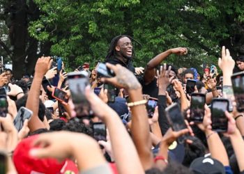 the-dubious-power-of-celebrity-influencers-–-the-week